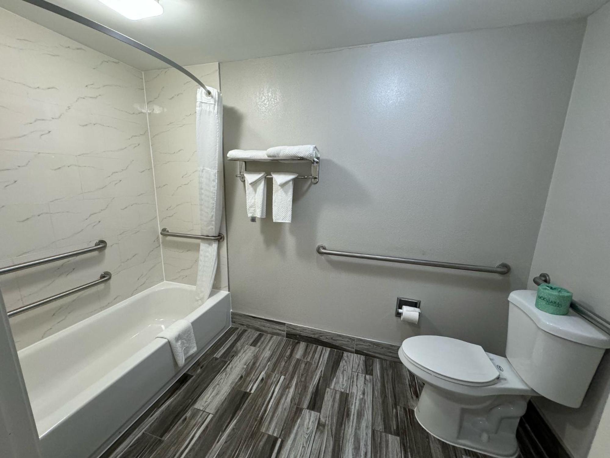 Quality Inn Newnan - Atlanta South Екстер'єр фото